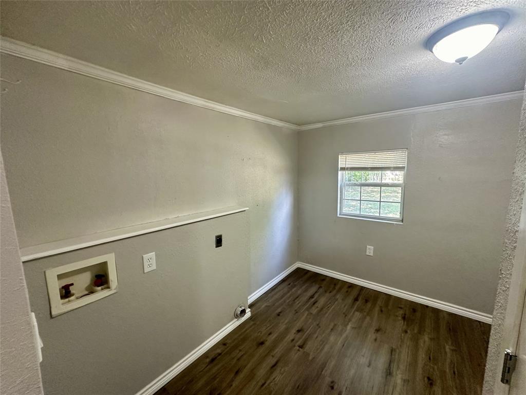 708 Grayson Street Nocona, TX 76255 - Photo 8 of 11