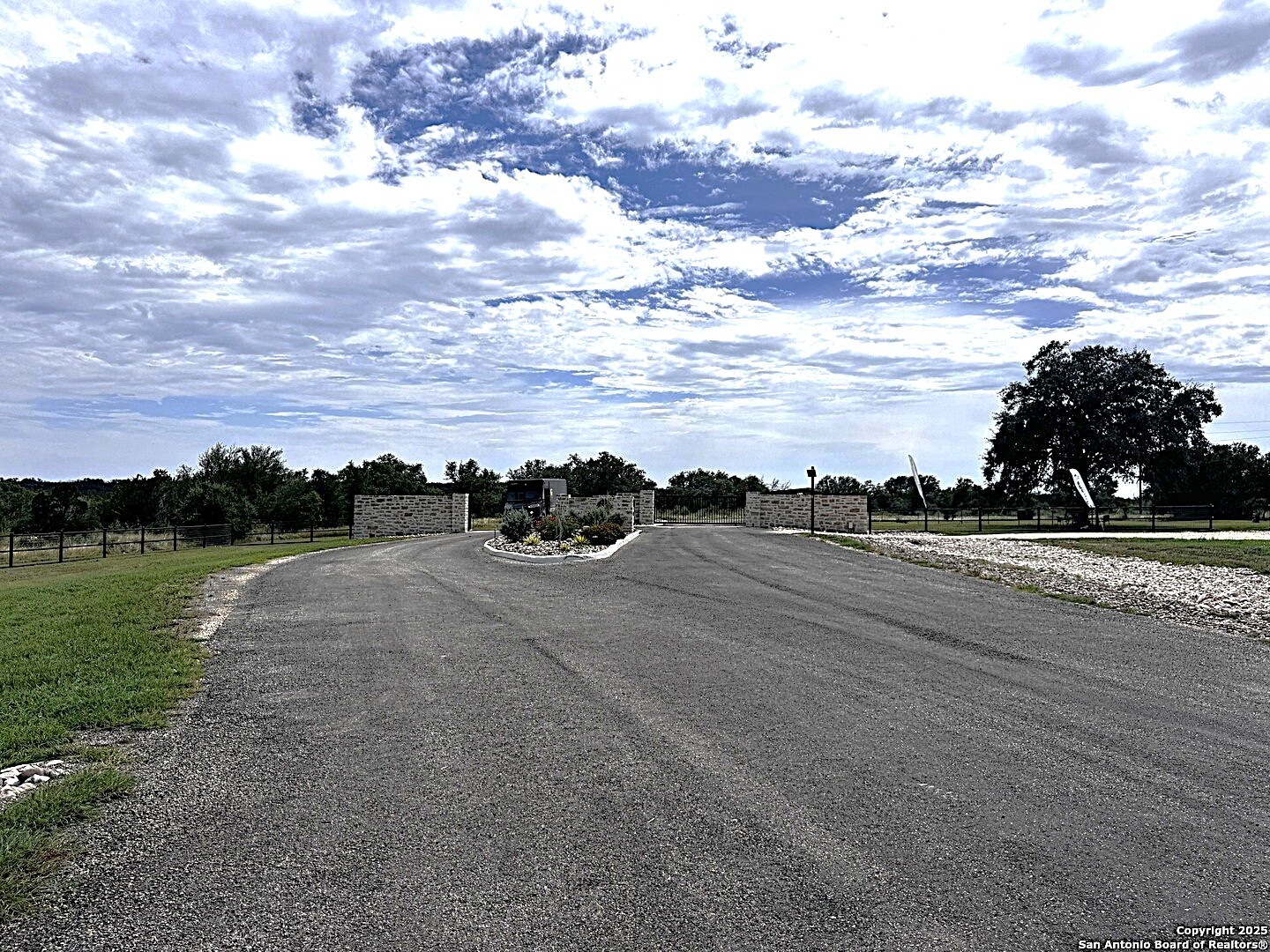 261 Grand Ranch Hondo, TX 78861 - Photo 2 of 7 a view of a street