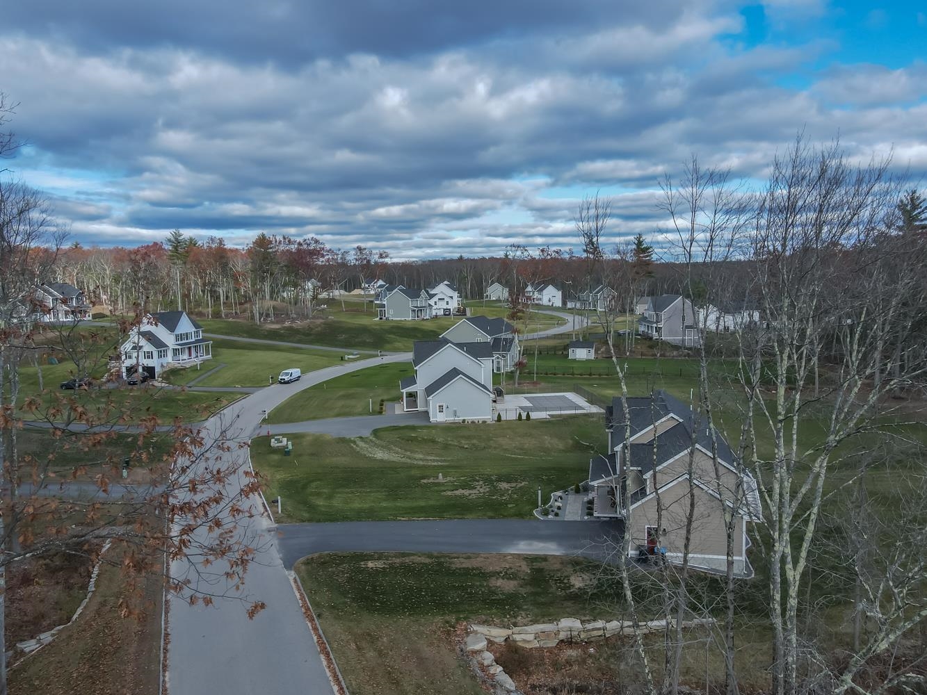 52 Daniel Road Derry, NH 03038 - Photo 6 of 35
