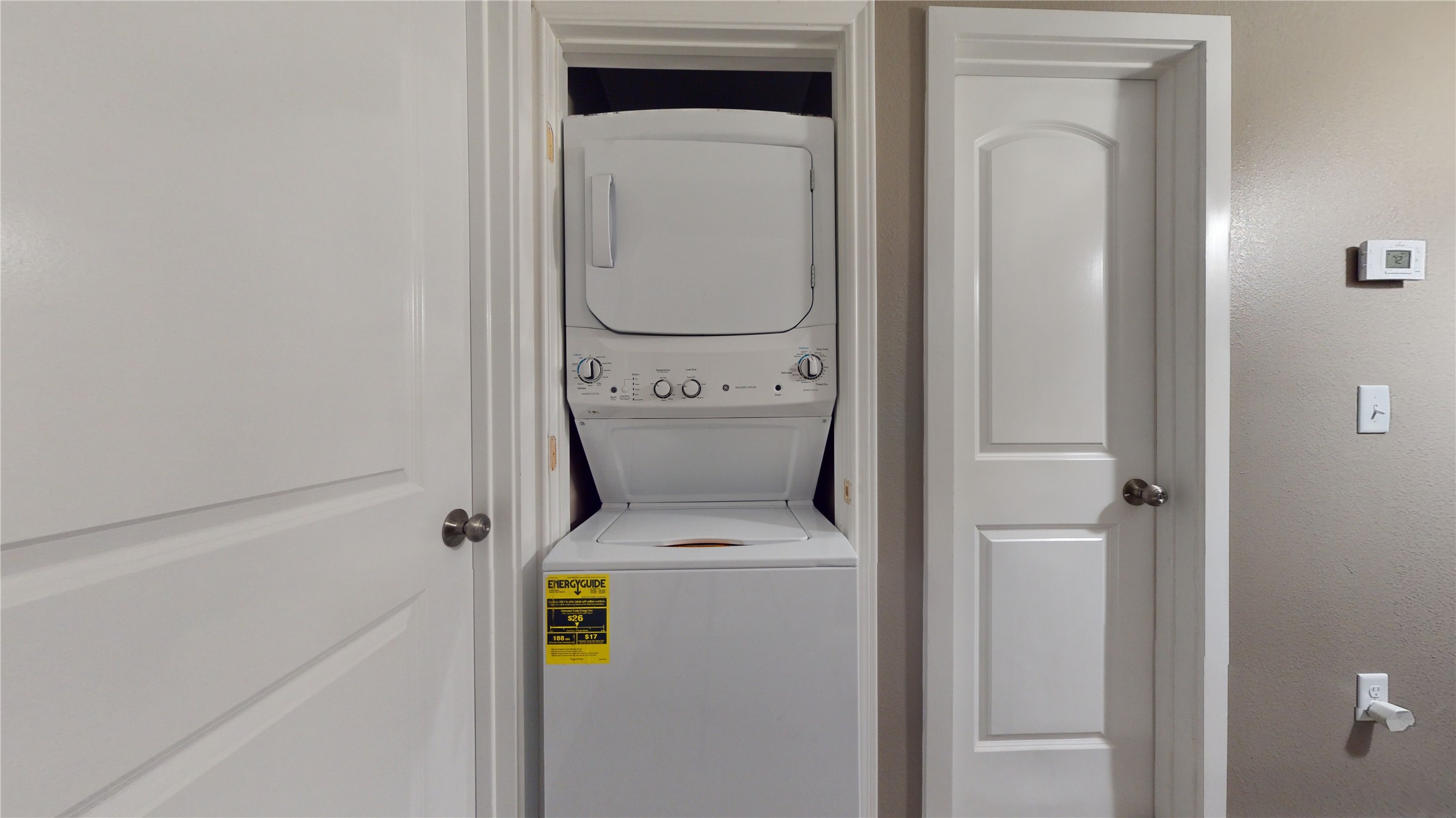 302 Georgia Street, Unit AB South Houston, TX 77587 - Photo 16 of 25 a utility room with dryer and washer