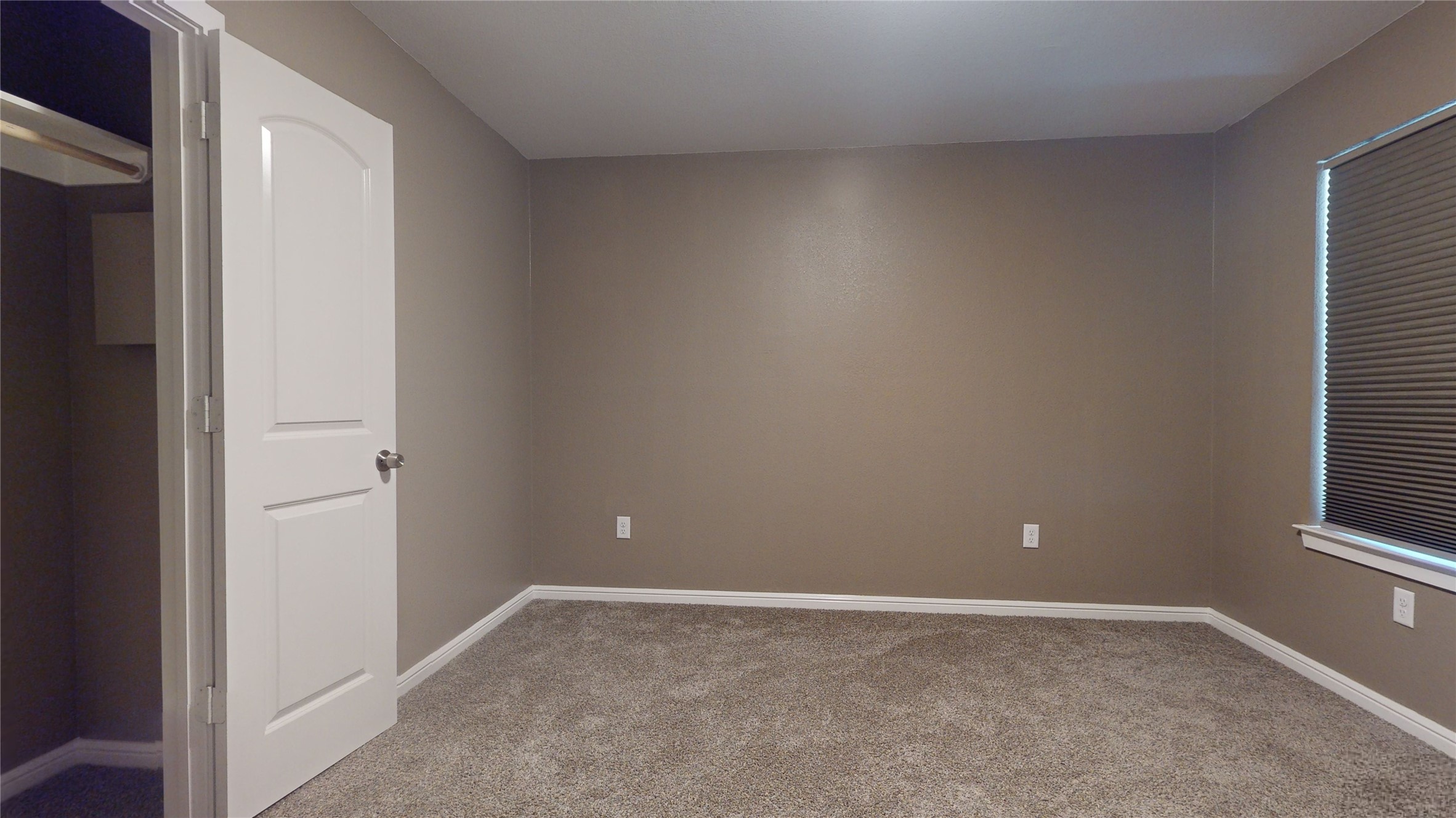 302 Georgia Street, Unit AB South Houston, TX 77587 - Photo 20 of 25 an empty room and window