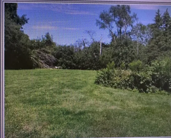 $439,800 | 33 Circle Drive, Indian Creek, IL 60061
