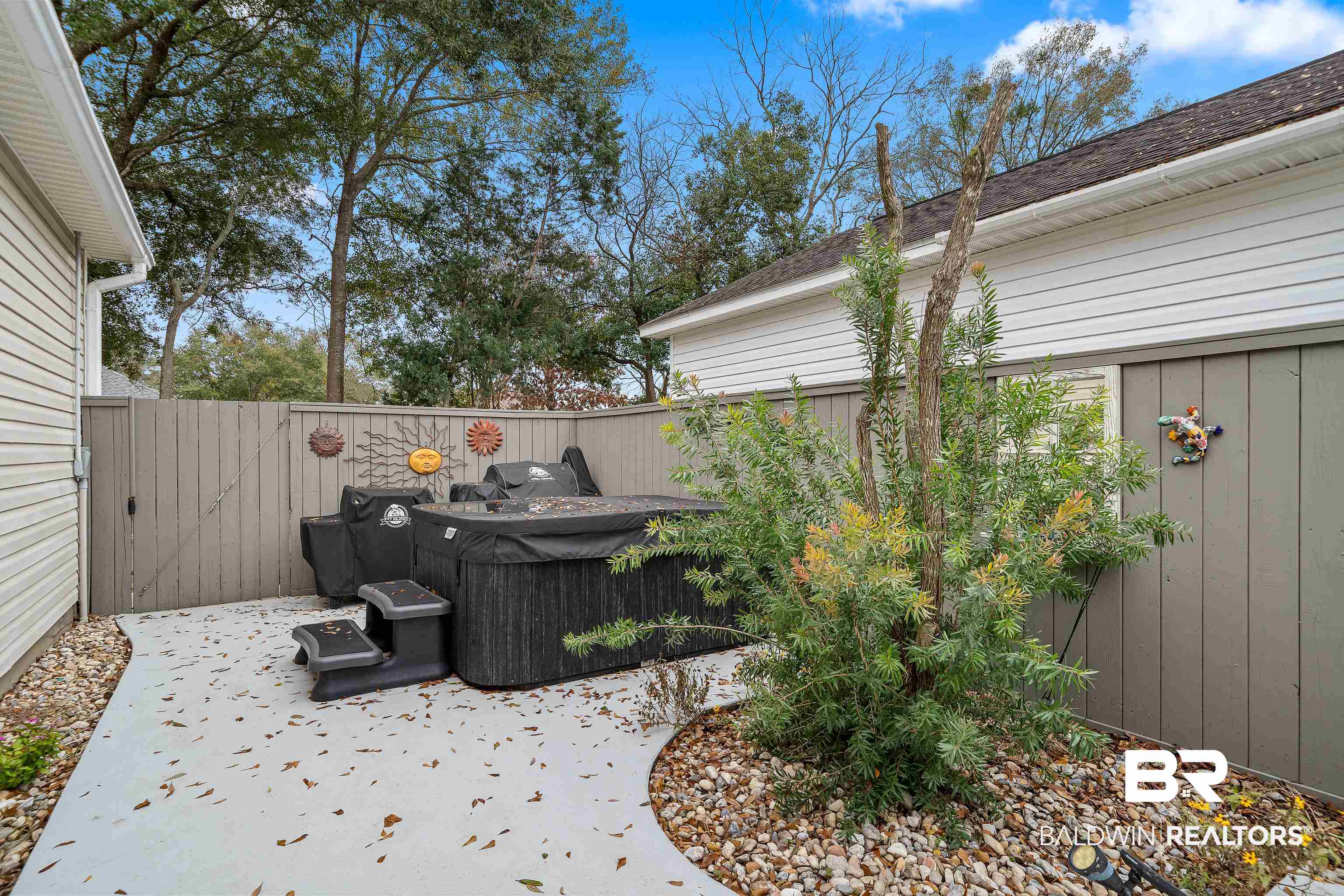 43 Cottage Drive Fairhope, AL 36532 - Photo 20 of 23 Extra patio space