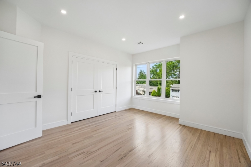 63 Westland Road Cedar Grove, NJ 07009 - Photo 19 of 40