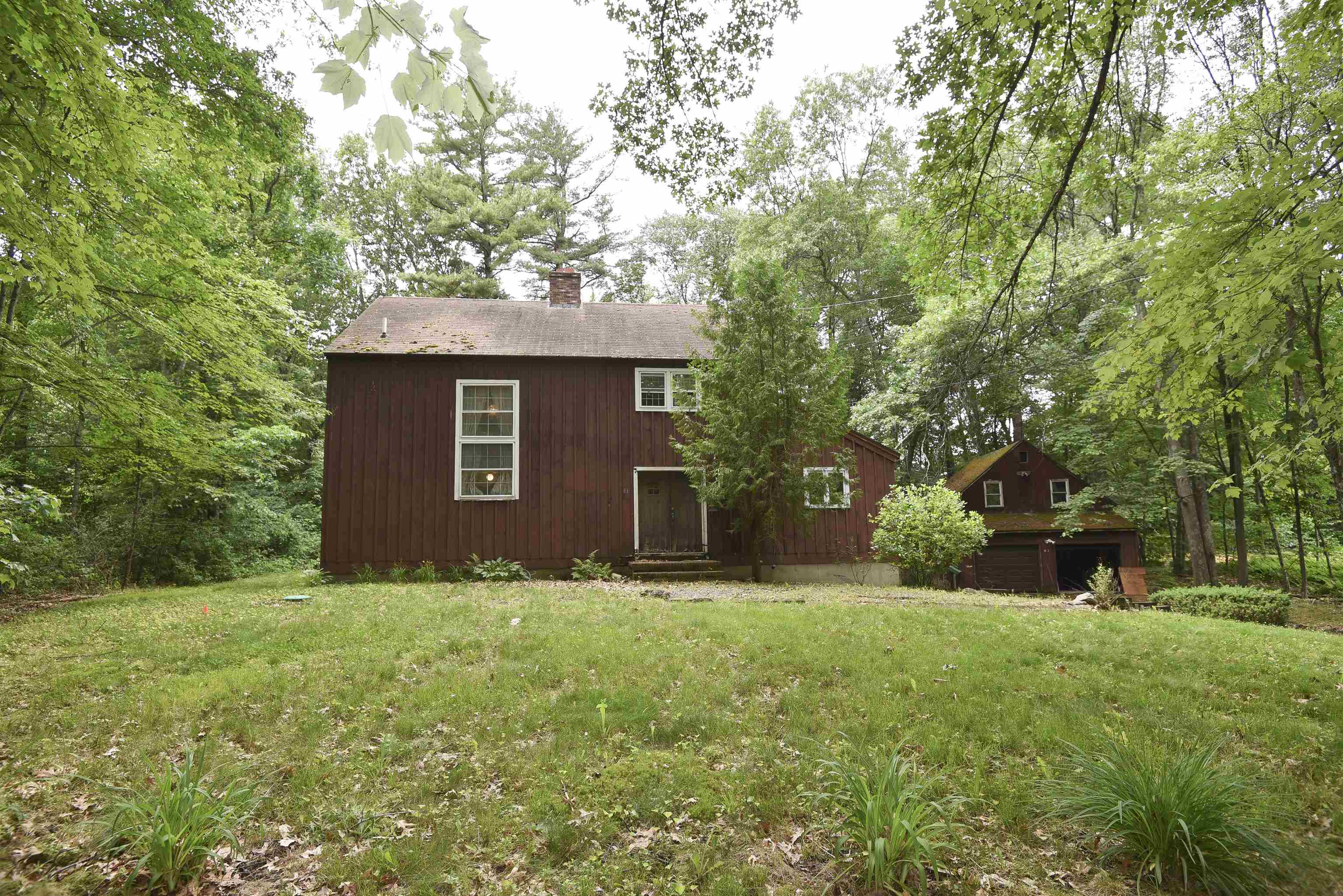 81 Shannon Road Salem, NH 03079 - Photo 2 of 36