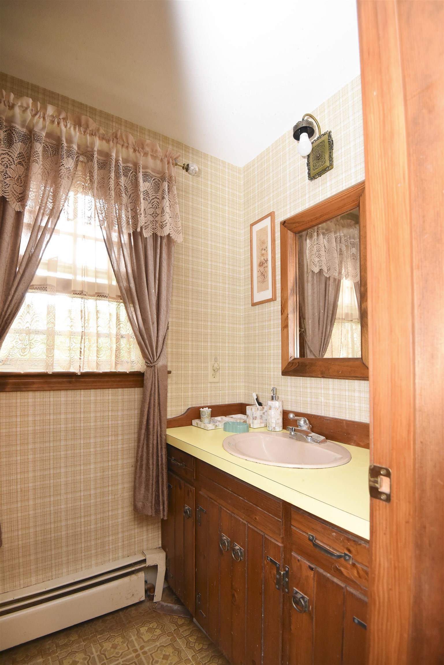 81 Shannon Road Salem, NH 03079 - Photo 21 of 36