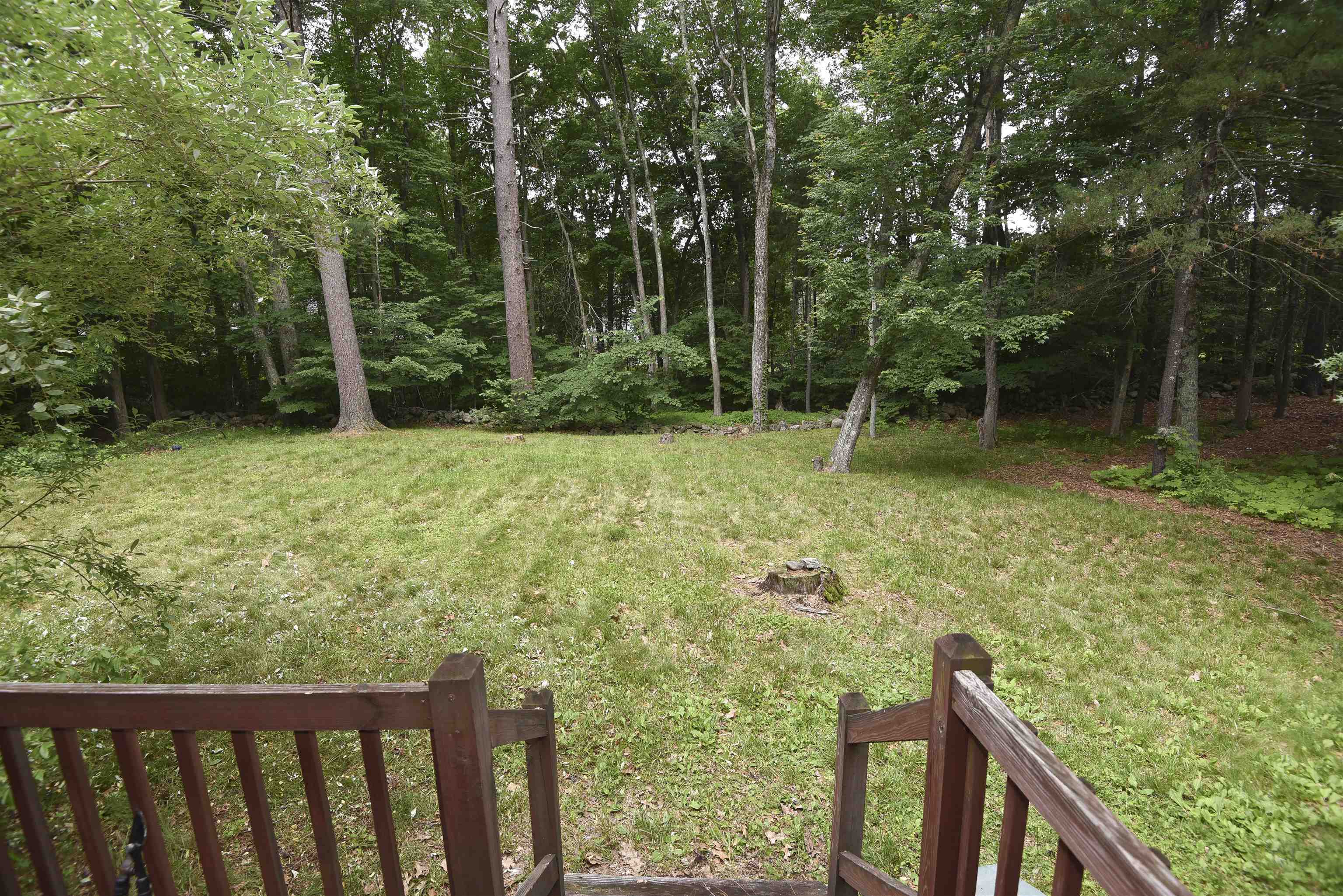 81 Shannon Road Salem, NH 03079 - Photo 34 of 36