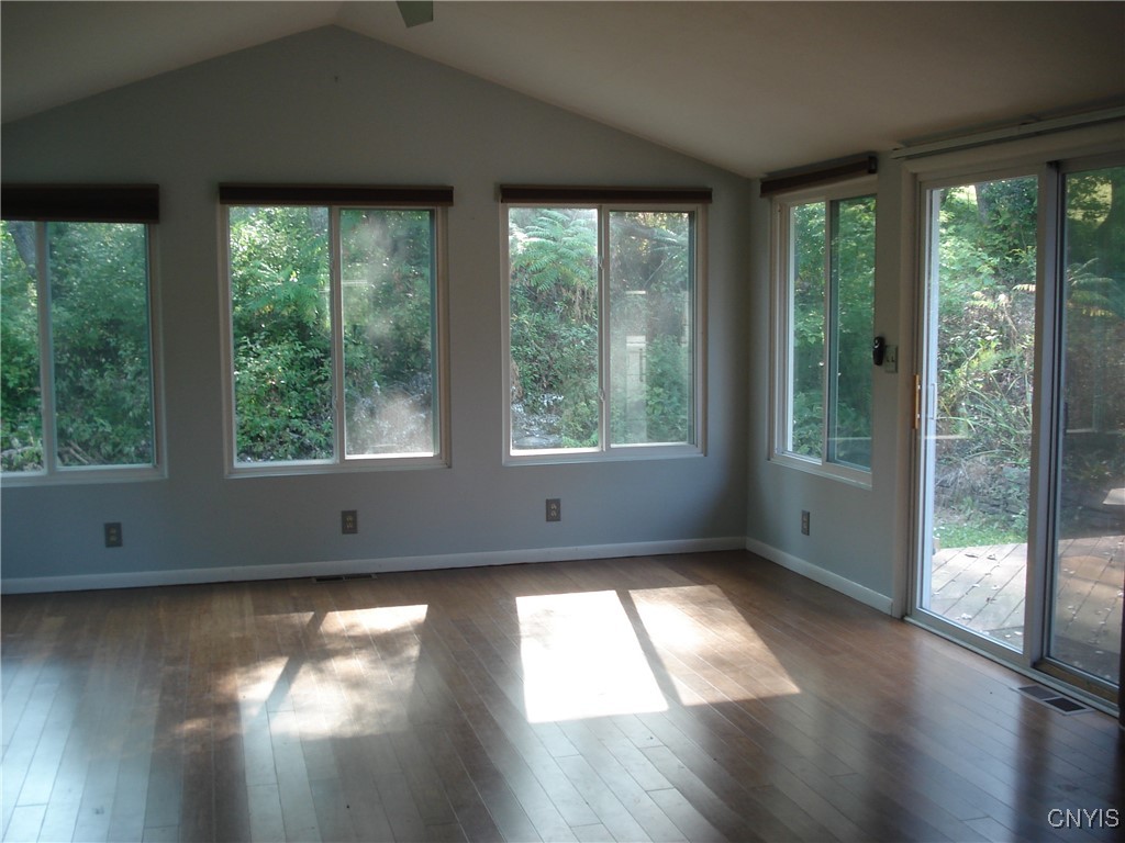 3993 Oran Delphi Road Manlius, NY 13104 - Photo 4 of 22 Great Room 16x15
Could be a dining room