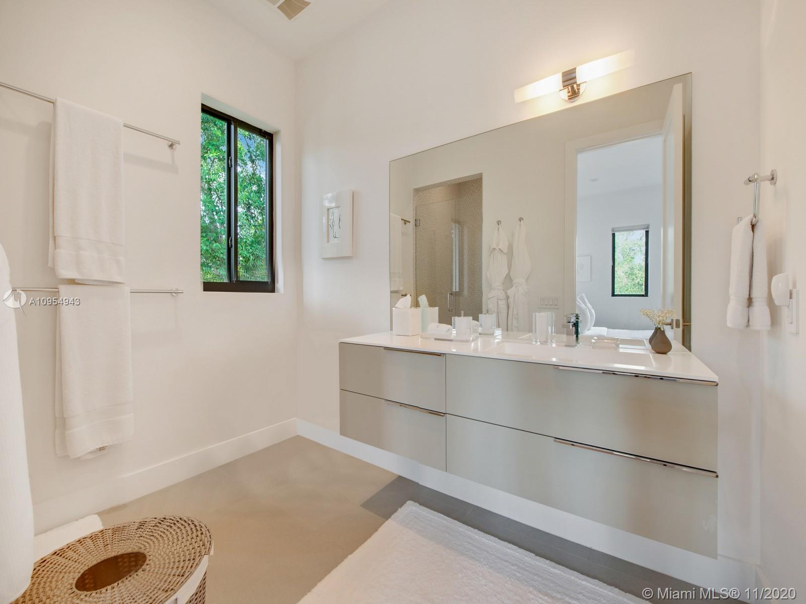 5980 Southwest 80th Street South Miami, FL 33143 - Photo 28 of 37