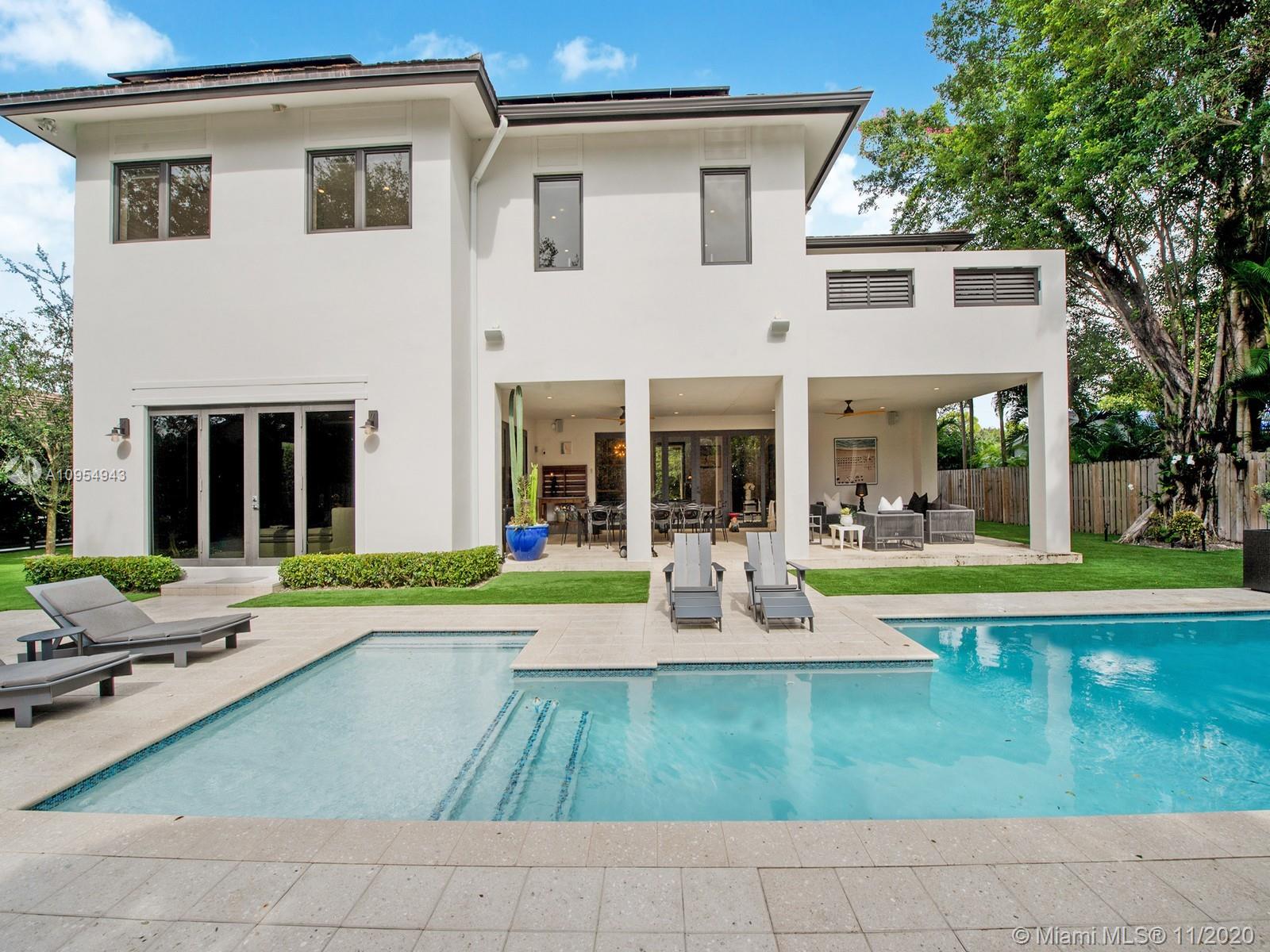 5980 Southwest 80th Street South Miami, FL 33143 - Photo 6 of 37