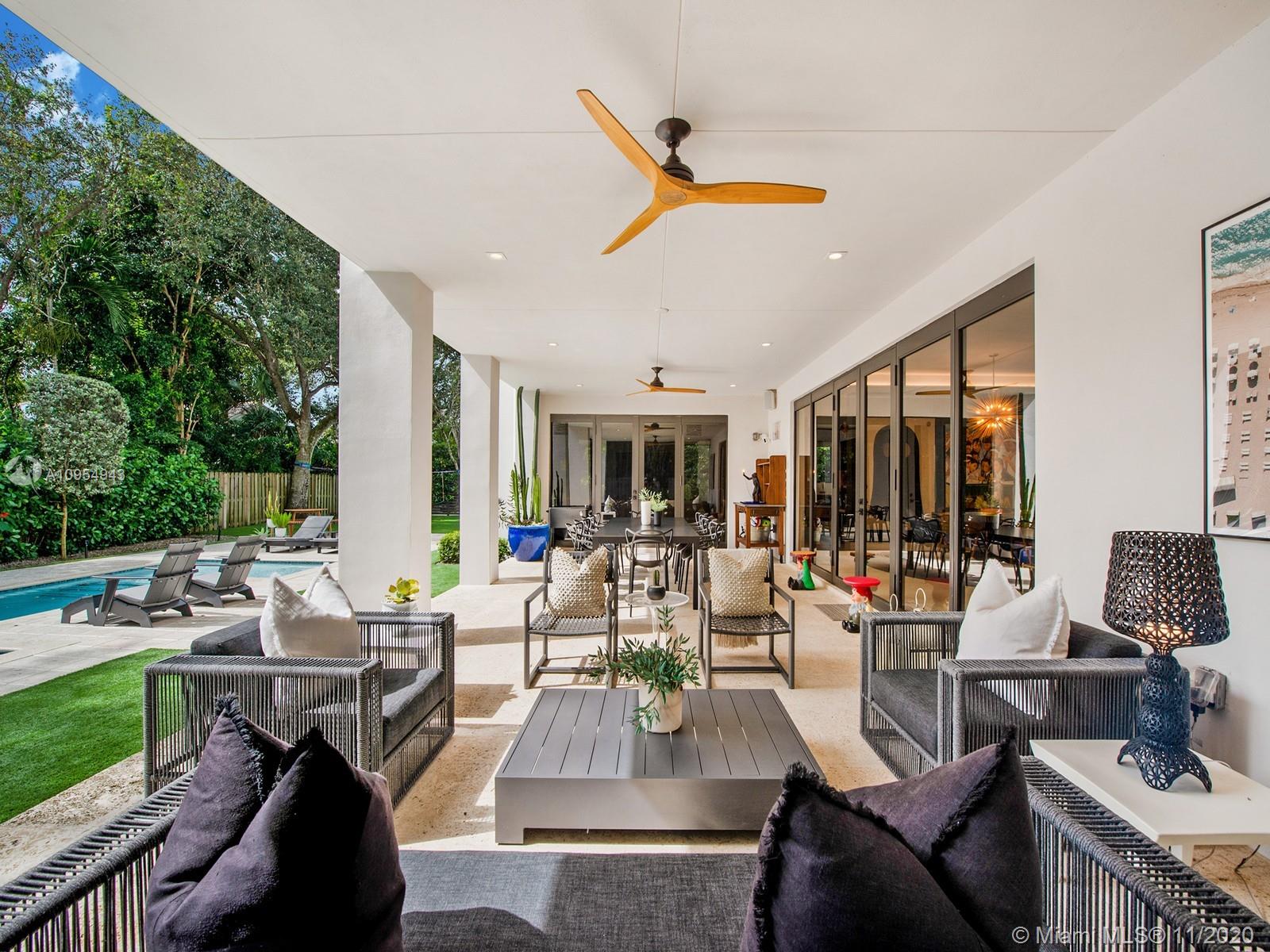 5980 Southwest 80th Street South Miami, FL 33143 - Photo 8 of 37