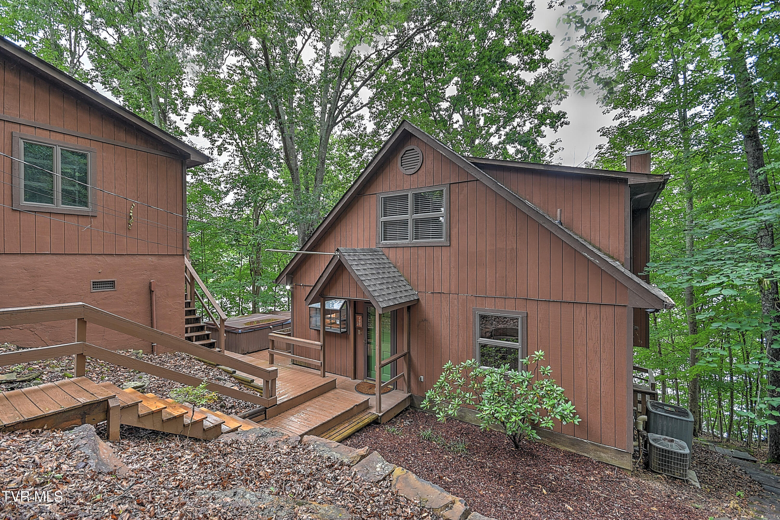 490 Hideaway Farm Road Piney Flats, TN 37686 - Photo 2 of 102 490 Hideaway ES-2