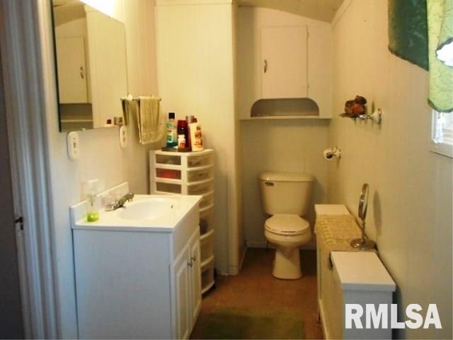 402 Center Street Delmar, IA 52037 - Photo 17 of 23 Gallery Image 17
