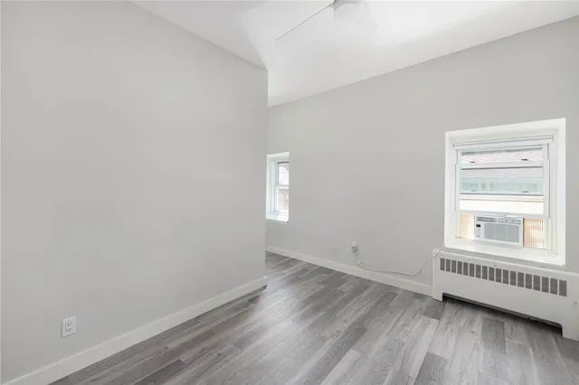 $3,600 | 462 Thames Street, Unit 3, Newport, RI 02840