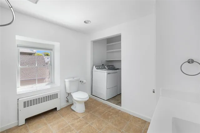 $3,600 | 462 Thames Street, Unit 3, Newport, RI 02840