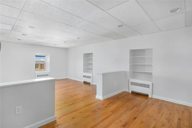 $3,600 | 462 Thames Street, Unit 3, Newport, RI 02840