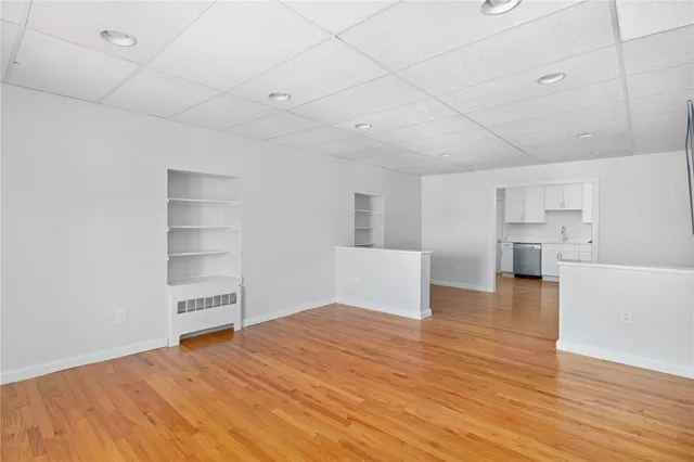 $3,600 | 462 Thames Street, Unit 3, Newport, RI 02840