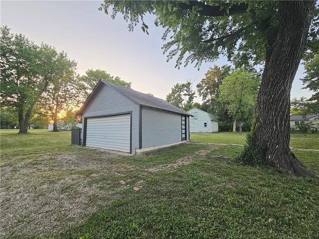 $152,000 | 511 South State Street, Yates Center, KS 66783