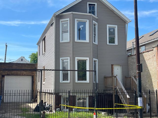 $450,000 | 1638 North California Avenue, Chicago, IL 60647