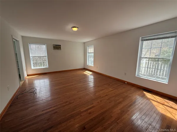 $1,500 | 14 Arbutus Trail, Wurtsboro, NY 12790