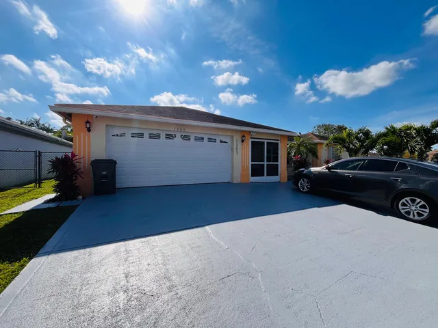 $3,100 | 1305 Monteray Way, Greenacres, FL 33413