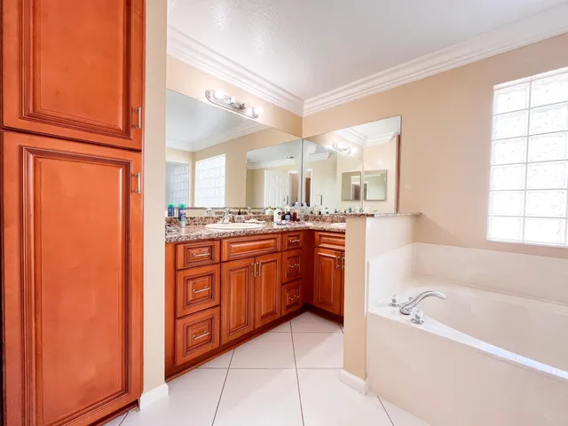$3,100 | 1305 Monteray Way, Greenacres, FL 33413