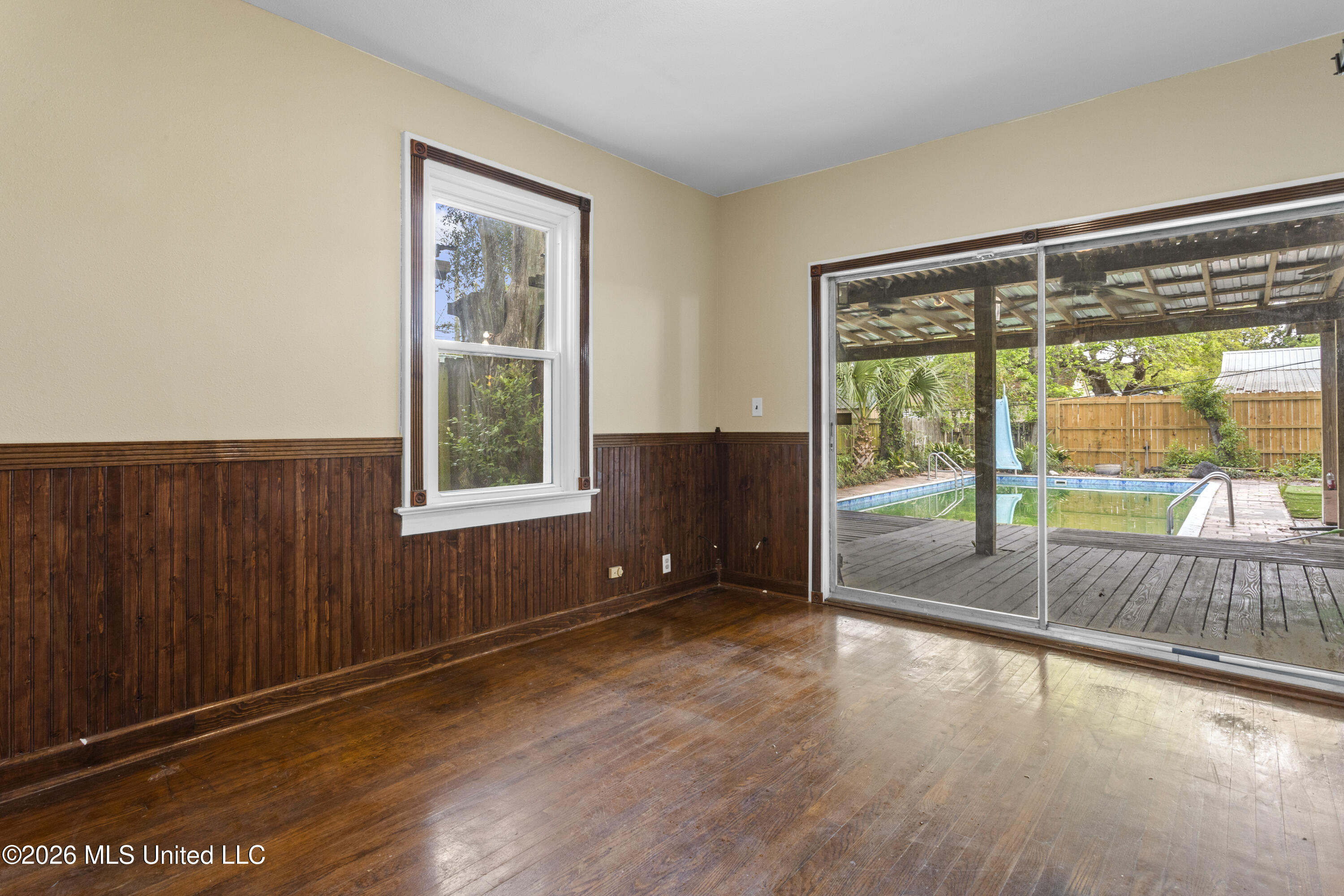 1090 Cherokee Street Biloxi, MS 39530 - Photo 28 of 42 0028