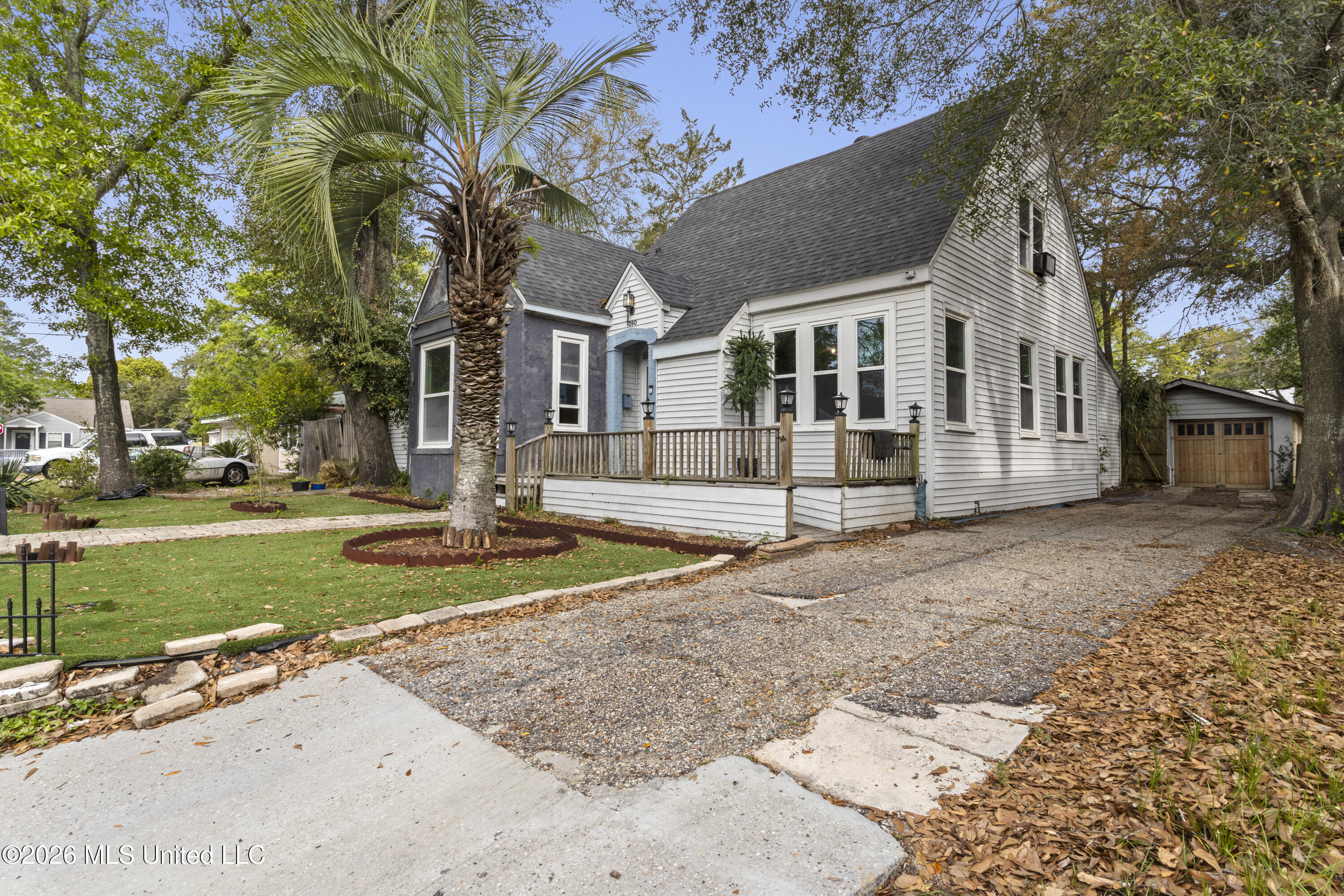 1090 Cherokee Street Biloxi, MS 39530 - Photo 3 of 42 0003