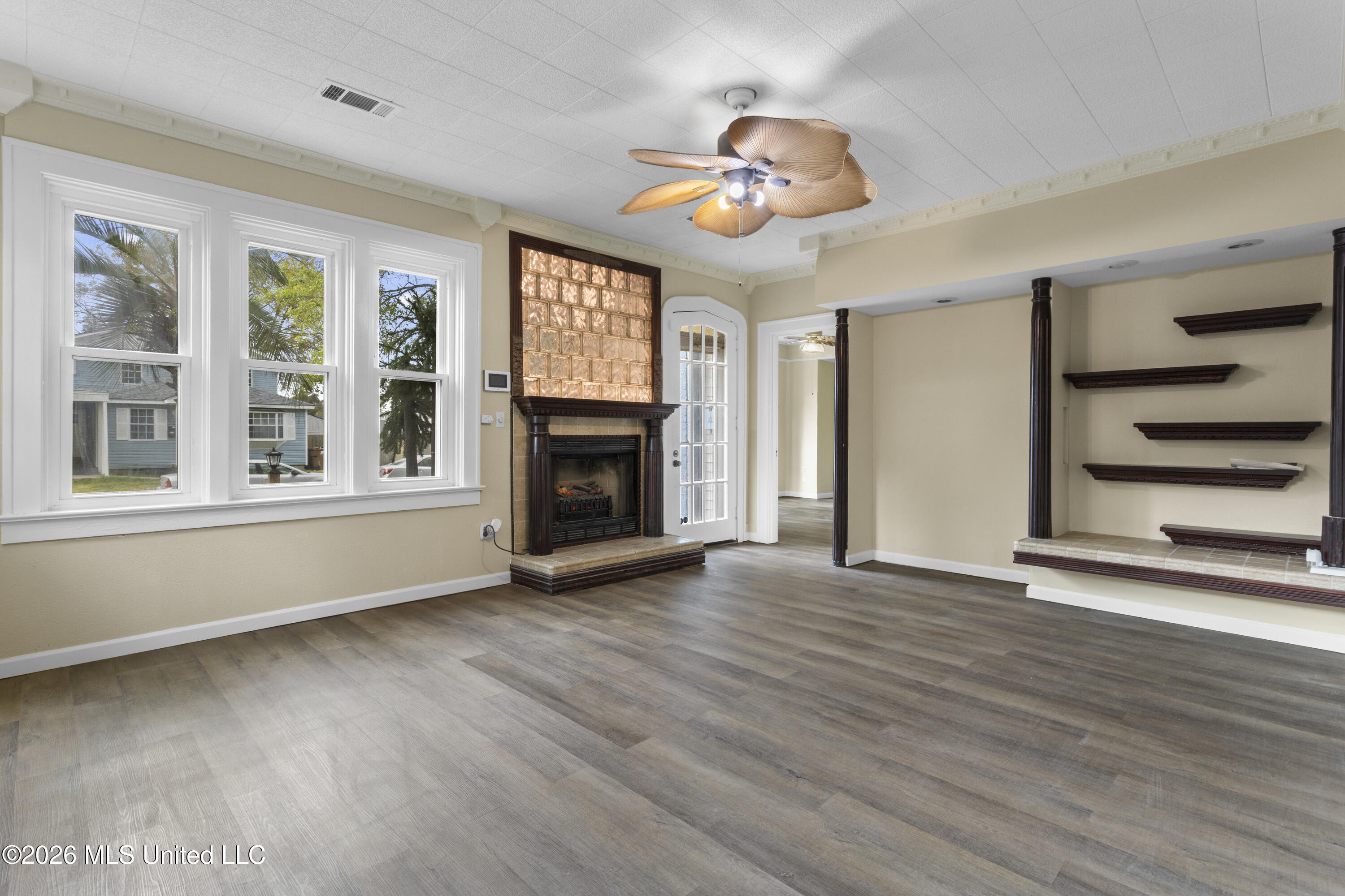 1090 Cherokee Street Biloxi, MS 39530 - Photo 5 of 42 0005