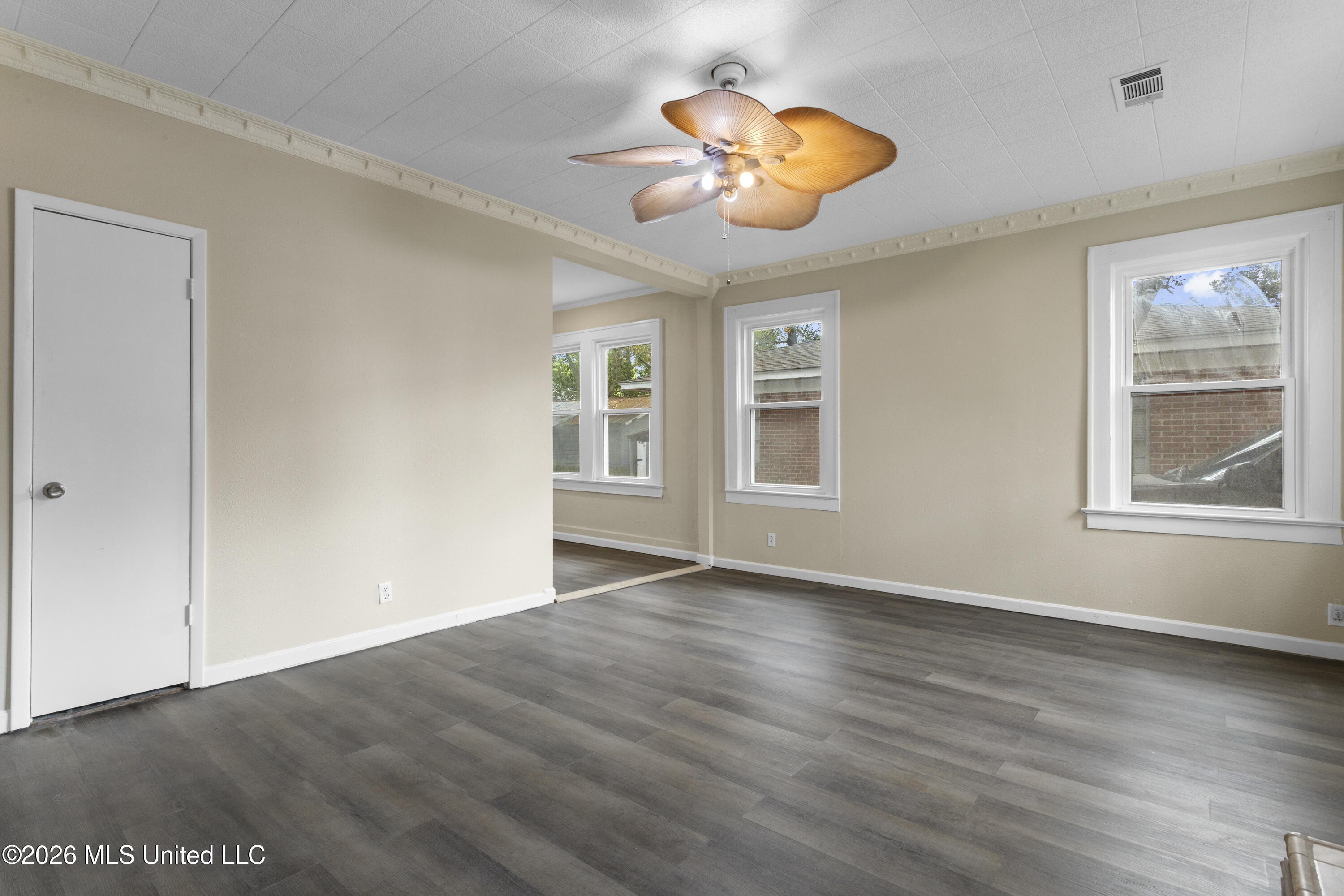 1090 Cherokee Street Biloxi, MS 39530 - Photo 7 of 42 0007
