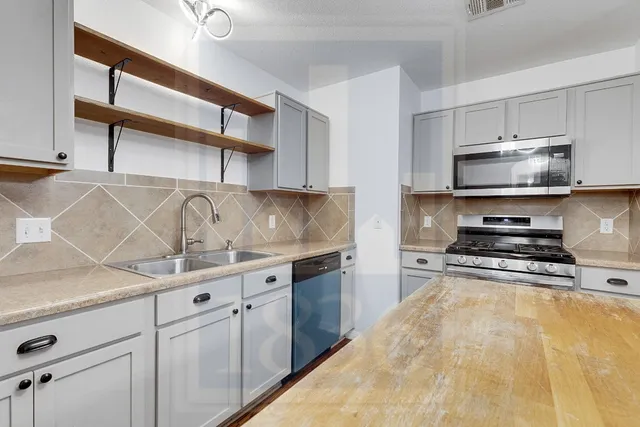 $1,399 | 4622 Credo Lane, Unit 167, Austin, TX 78725