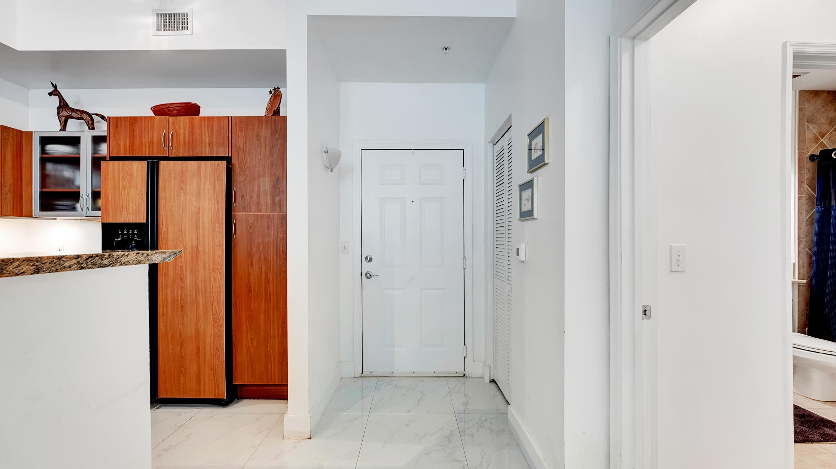804 East Windward Way, Unit 103 Lantana, FL 33462 - Photo 6 of 51 Kitchen