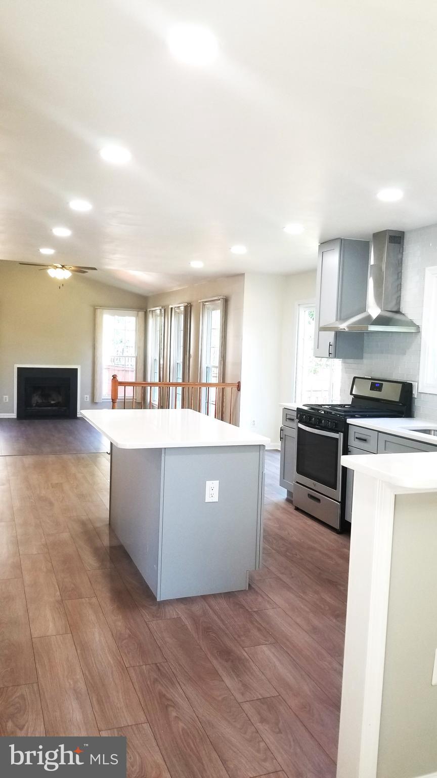 902 Spring Knoll Drive Herndon, VA 20170 - Photo 12 of 43