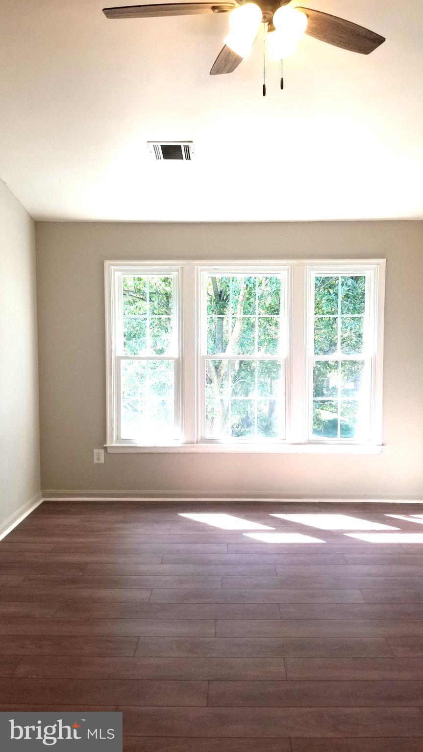 902 Spring Knoll Drive Herndon, VA 20170 - Photo 23 of 43