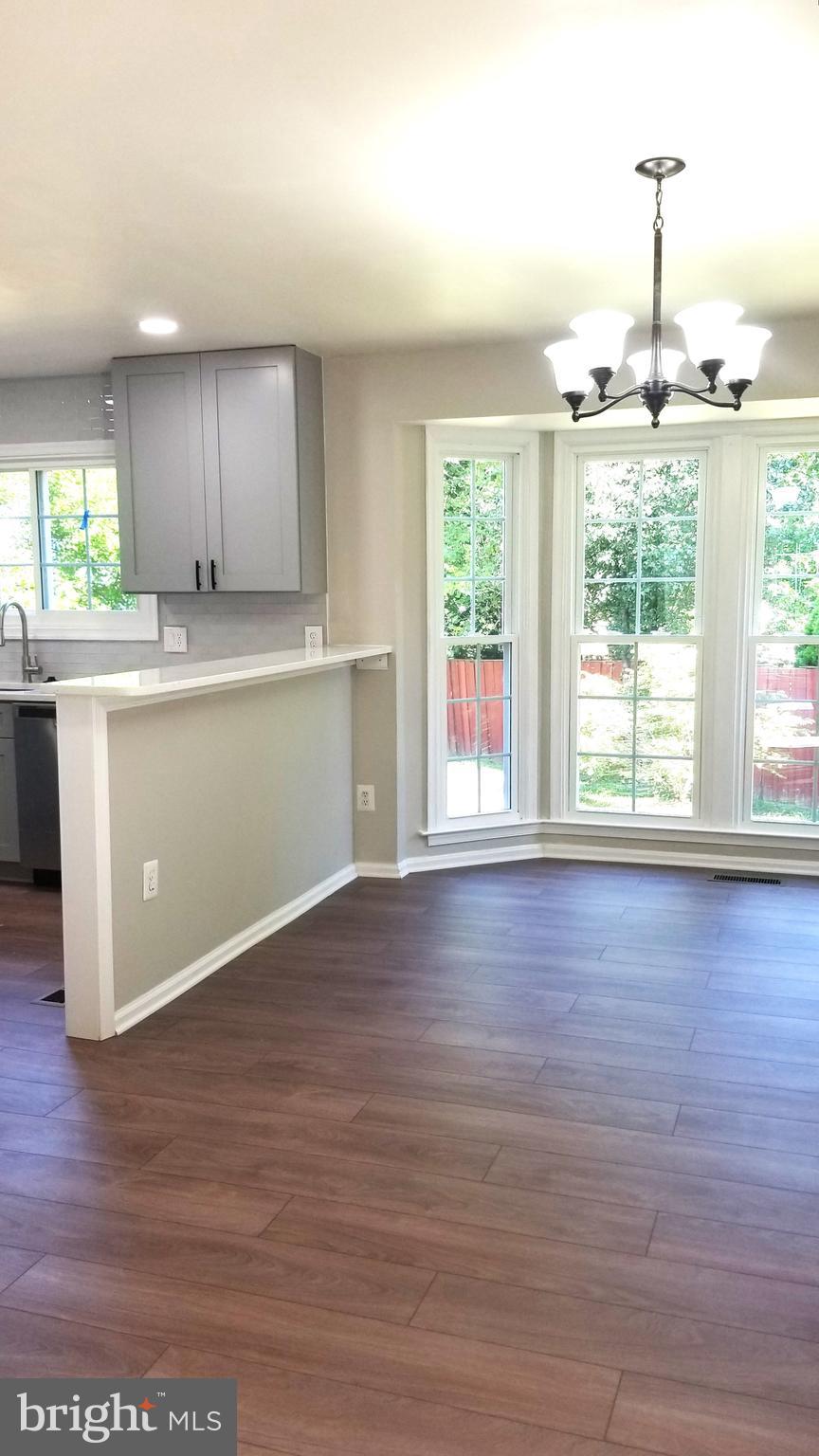 902 Spring Knoll Drive Herndon, VA 20170 - Photo 5 of 43