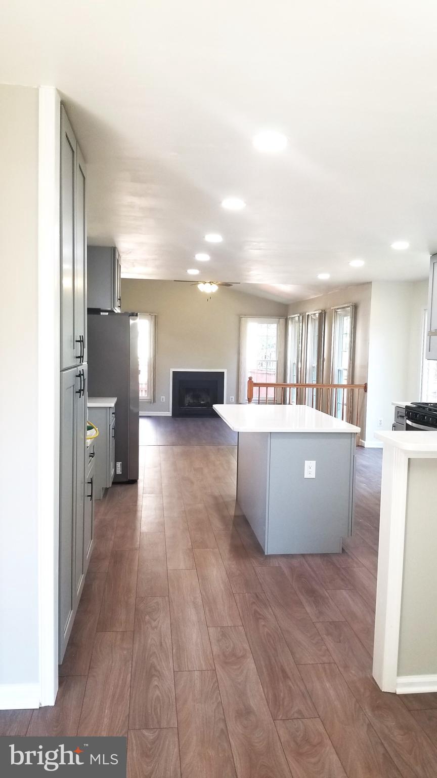 902 Spring Knoll Drive Herndon, VA 20170 - Photo 7 of 43