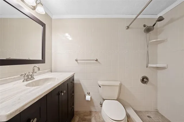 $2,000 | 3700 Galt Ocean Drive, Unit 409, Fort Lauderdale, FL 33308