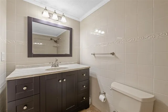 $2,000 | 3700 Galt Ocean Drive, Unit 409, Fort Lauderdale, FL 33308