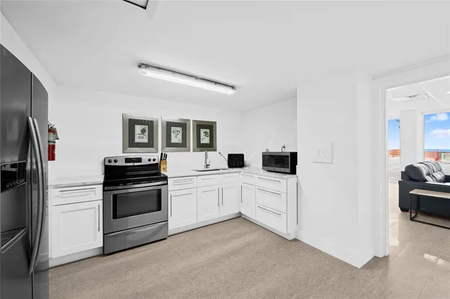 $2,000 | 3700 Galt Ocean Drive, Unit 409, Fort Lauderdale, FL 33308