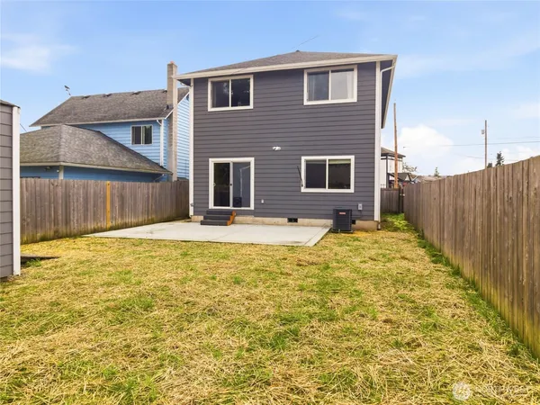 $515,000 | 411 Hardefeldt Street Southeast, Orting, WA 98360