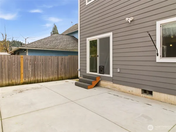 $515,000 | 411 Hardefeldt Street Southeast, Orting, WA 98360