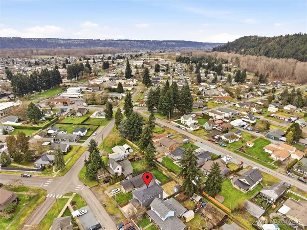 $515,000 | 411 Hardefeldt Street Southeast, Orting, WA 98360