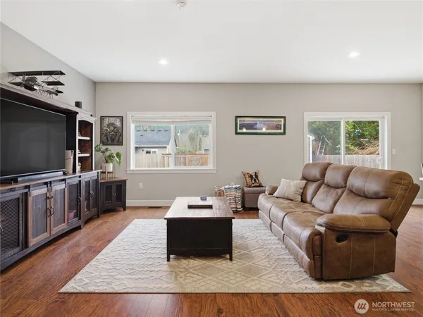 $515,000 | 411 Hardefeldt Street Southeast, Orting, WA 98360