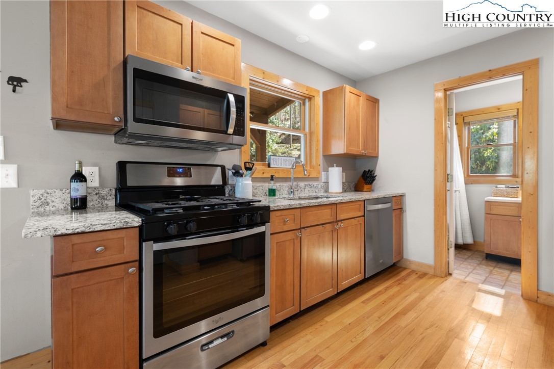 314 Bear Den Road Boone, NC 28607 - Photo 8 of 26 Gallery Image 8