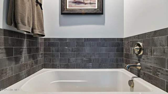 $815,000 | 101 Stoneykirk Drive, Pinehurst, NC 28374