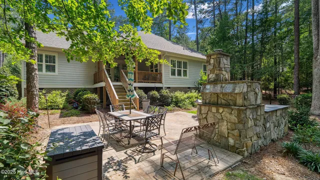 $815,000 | 101 Stoneykirk Drive, Pinehurst, NC 28374