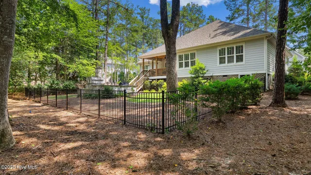 $815,000 | 101 Stoneykirk Drive, Pinehurst, NC 28374