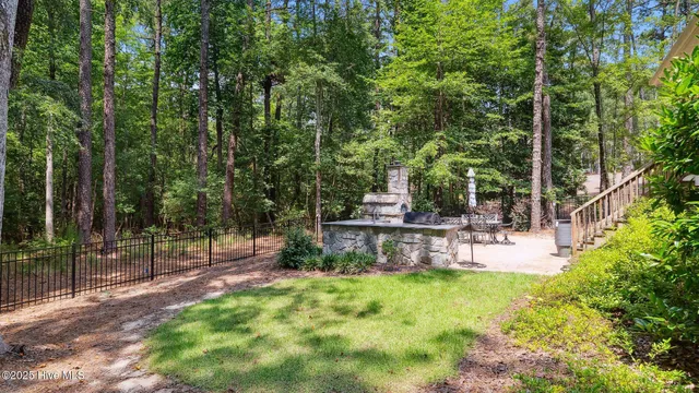 $815,000 | 101 Stoneykirk Drive, Pinehurst, NC 28374