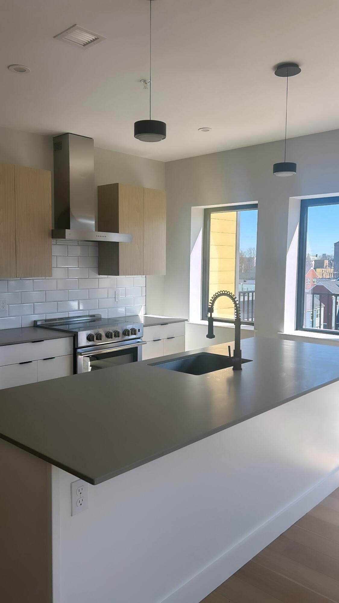 75 Chestnut Street, Unit 702 Portland, ME 04101 - Photo 1 of 1 3B757CBB-871B-4380-962D-3A9F6AEF3DAF