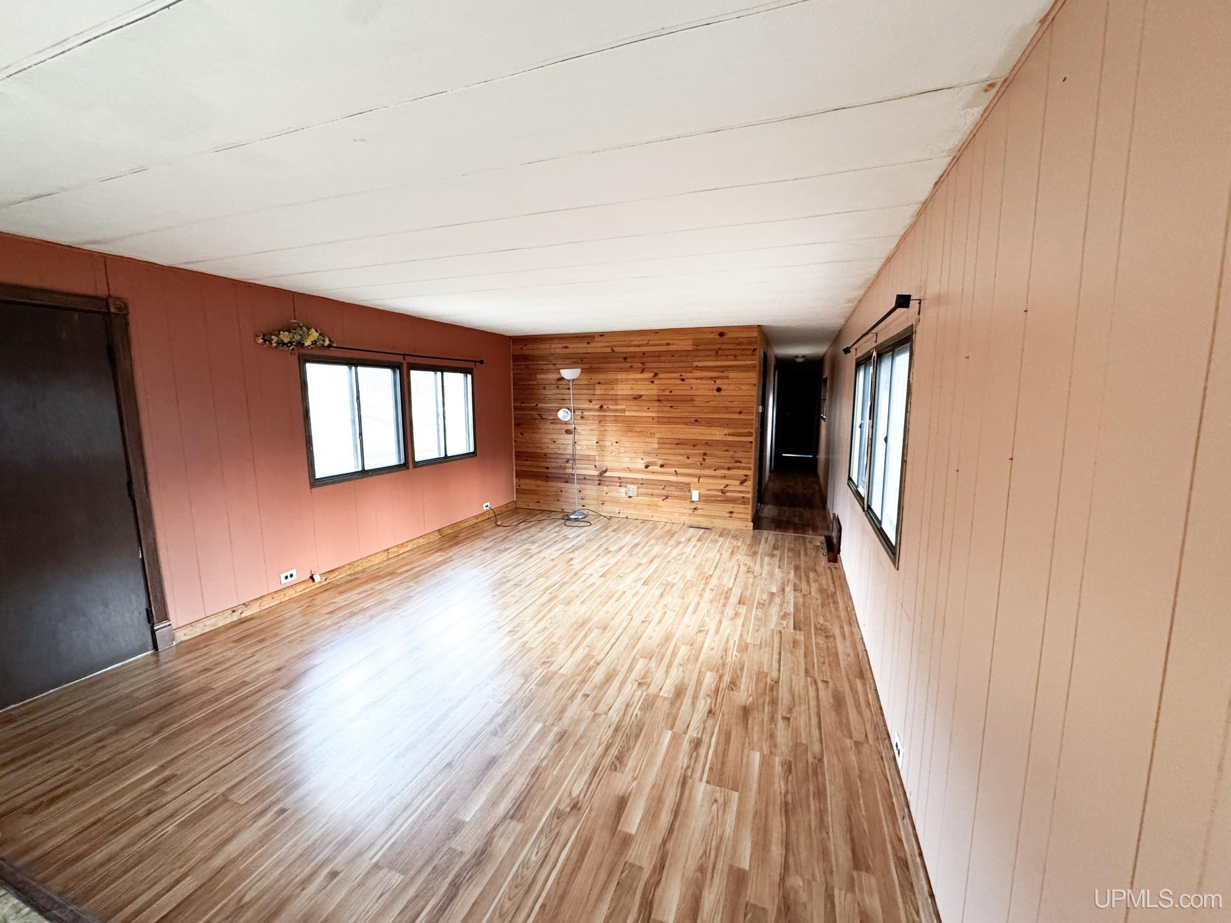 2229 County Road North Florence, WI 54121 - Photo 3 of 17 Gallery Image 3